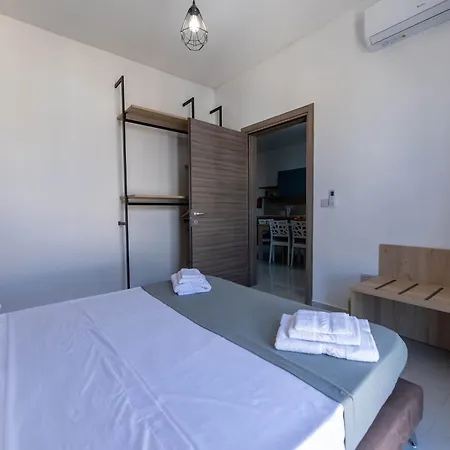 Swieqi 3bdr Luxurious New